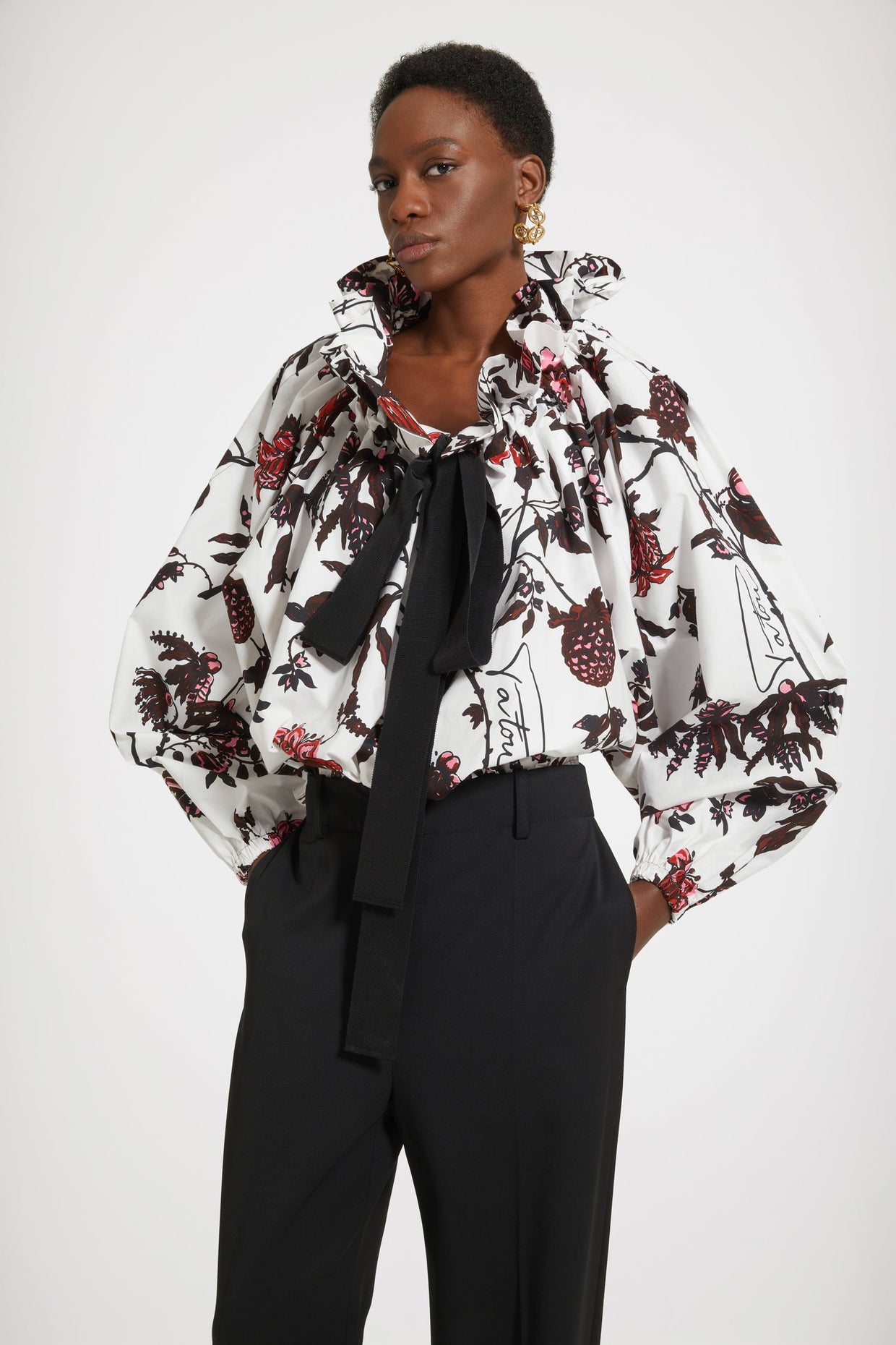 Patou - Drawstring puff sleeve top in printed organic cotton
